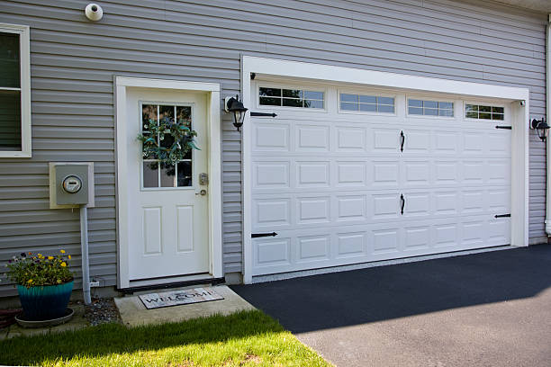 24/7 Emergency Garage Door Panel Replacement experts in Perry, GA